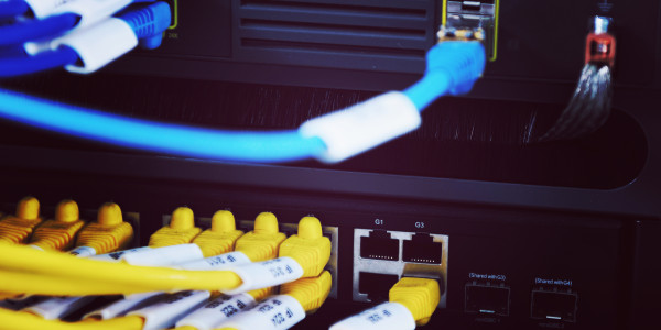 Instalación / Implantación / Legalización de ICT · Implantación de Wi-Fi y redes privadas
