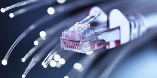 Redacción / Implantación / Legalización de Proyectos ICT · Legalización y Provisión de internet banda ancha y fibra óptica